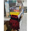 Image 2 : Char-Broil Heat Resistant Barbecue Gloves (Model 13601707)