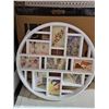 Image 1 : Umbra Round Collage Picture Frame, White, Multi-photo