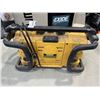 Image 2 : DEWALT SHOP RADIO