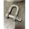 Image 2 : BUCKET OF 14 SHACKLES