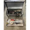 Image 1 : CRAFTSMAN TOOLBOX WITH FLOORING TOOLS