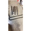 Image 1 : FOUR LEAF SPRINGS AND SWAY BARS
