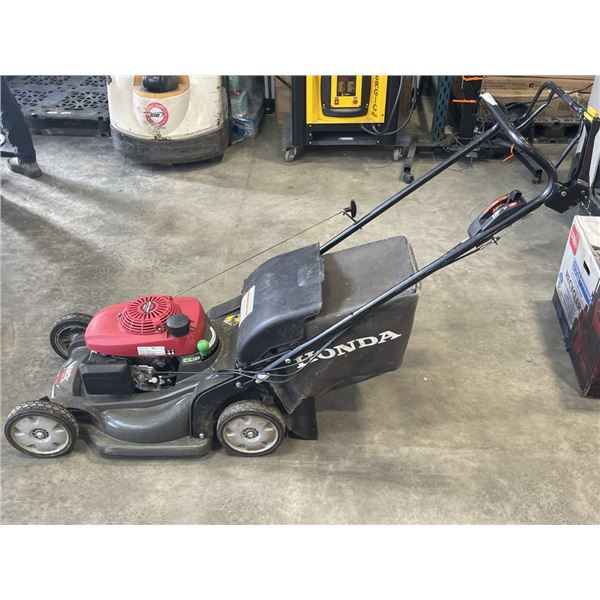 HONDA HRX 217 EASY START SELF PROPELLED LAWNMOWER
