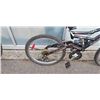 Image 2 : BLACK RALEIGH BIKE