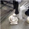 Image 2 : DECORATIVE SCULPTURES