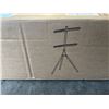 Image 3 : VIVO DARK WALNUT EASEL TV STUDIO STAND