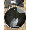 Image 2 : PLATE MADE IN ITALY WITH DECORATIVE CAT FIGURE