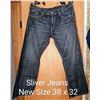 Image 1 : Clothes