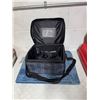 Image 1 : Mat And travel vanity bag