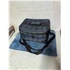 Image 2 : Mat And travel vanity bag