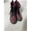 Image 2 : Footwear size 8
