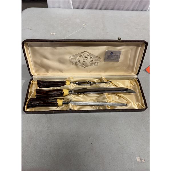 The connoisseurs choice, warranted cutlery GLO – Hill cutlery Company carving set