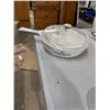 Image 1 : Corning ware, baking dish with lid