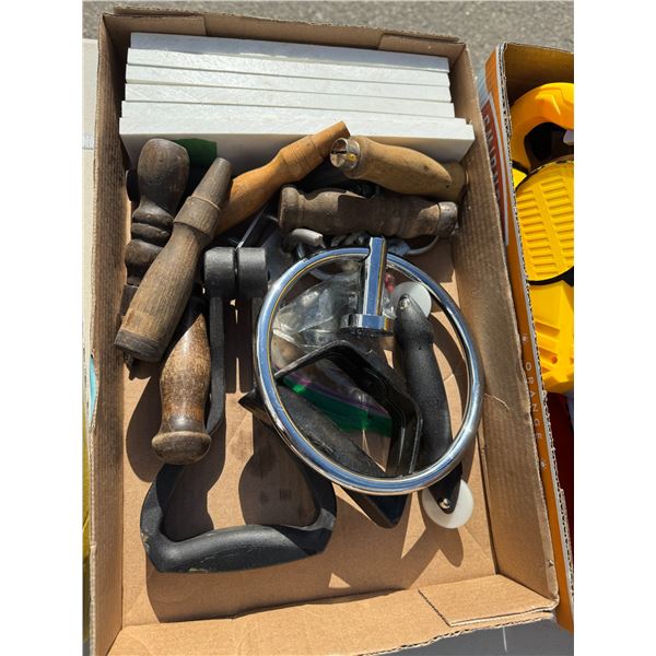 Miscellaneous lot