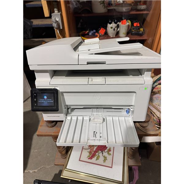 HP LaserJet pro MFPM130FW