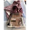 Image 1 : Scarves and linen