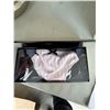 Image 1 : Victoria's Secret underwear
