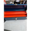 Image 2 : Toolbox and contents