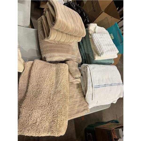 Towels and bath mat