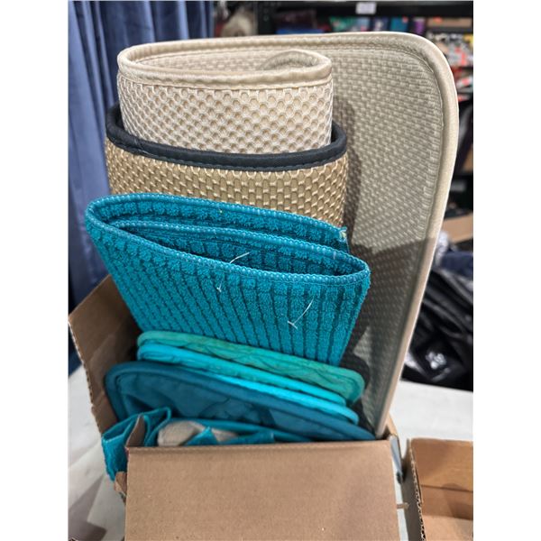 Kitchen mats and trivets