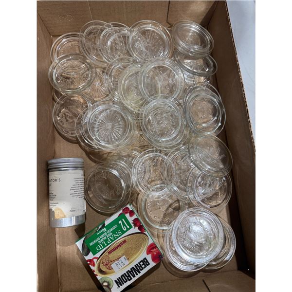 Glass jar lids