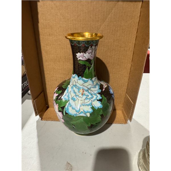 vase