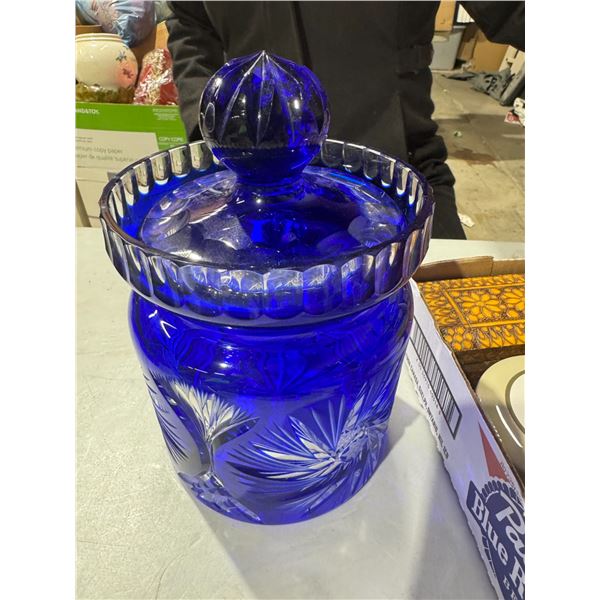 Crystal lid blue biscuit jar