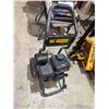 Image 1 : pressure washer