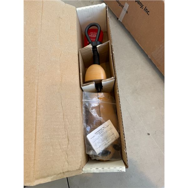 Two way shoe stretcher