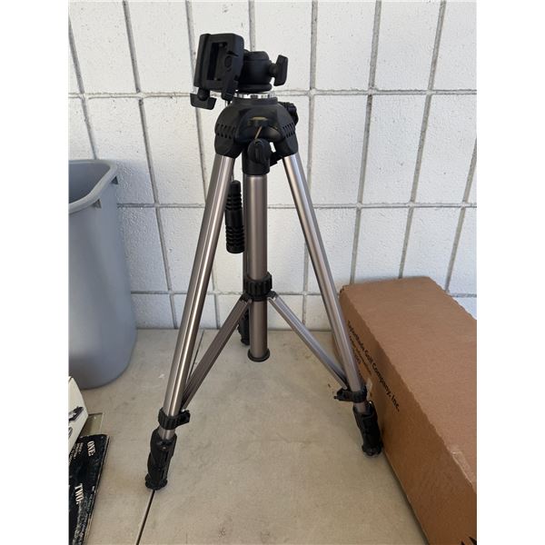 Tripod