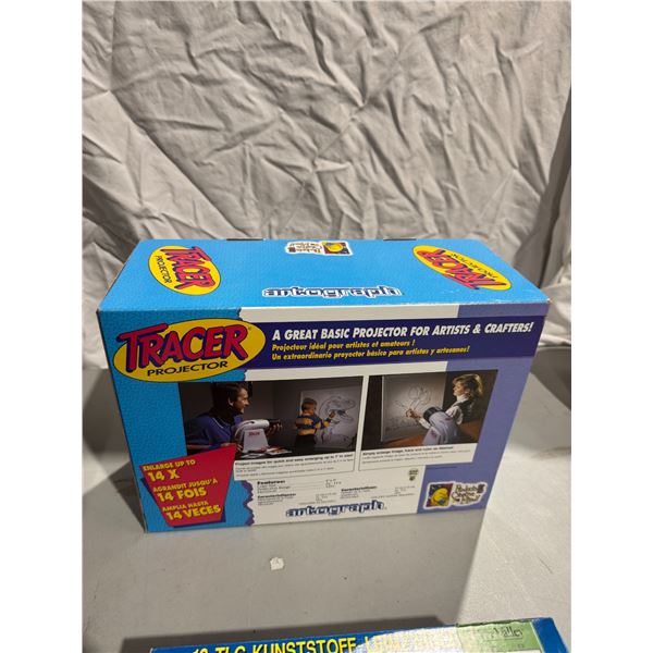 Tracer projector