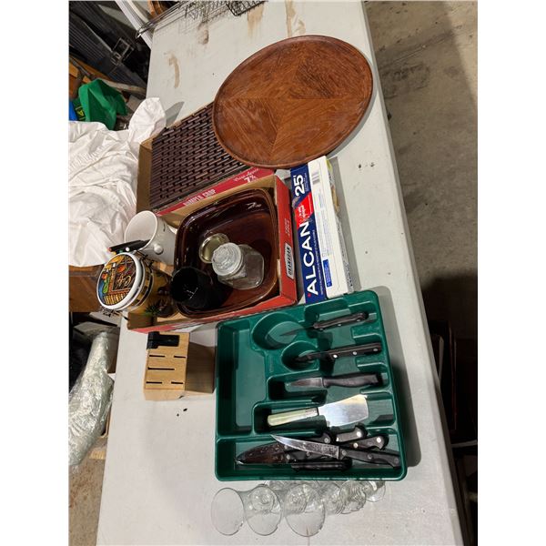 Miscellaneous kitchen items