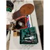 Image 1 : Miscellaneous kitchen items
