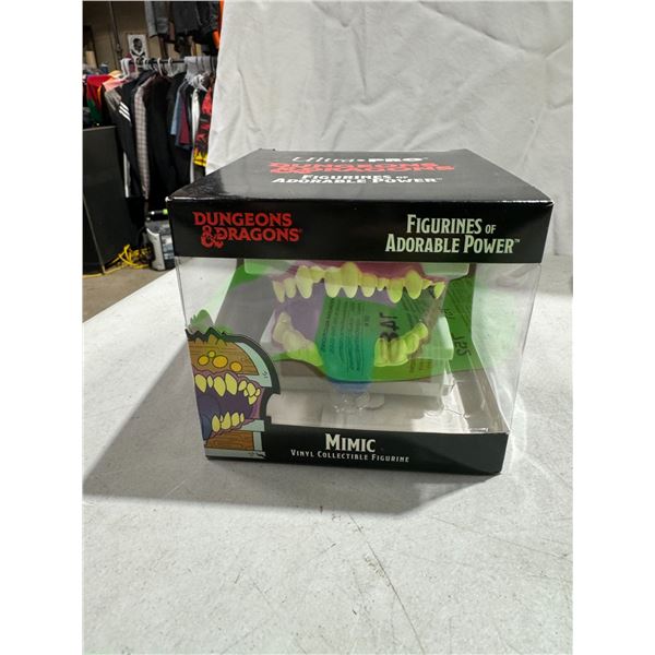 Dungeons and dragons mimic figurine