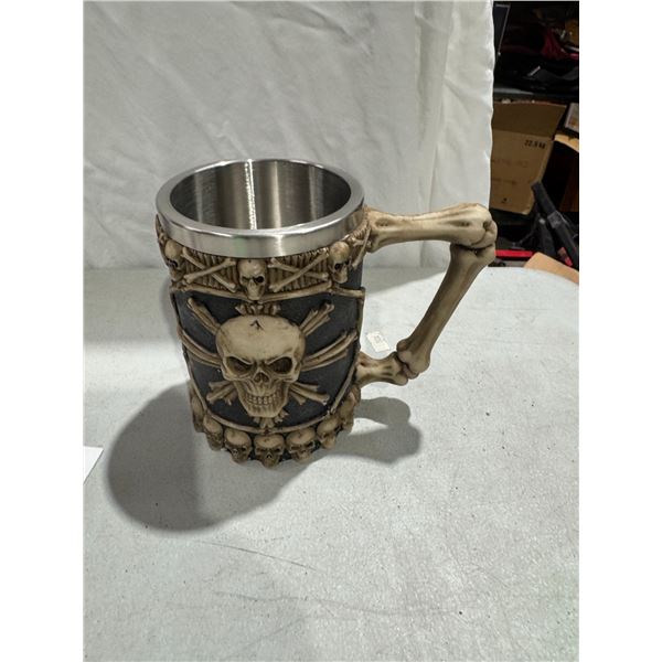 Skull mug