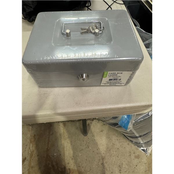 New small cash box