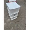 Image 1 : Storage drawers