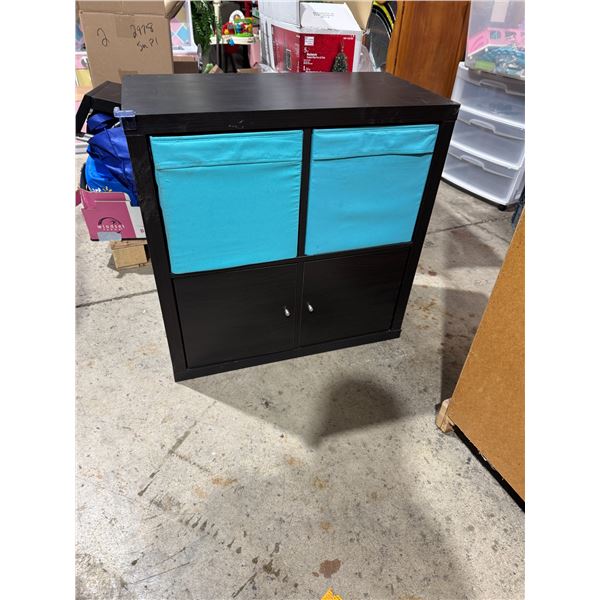 Storage shelf