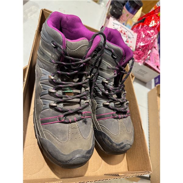 Dakota size 6.5 steel toed