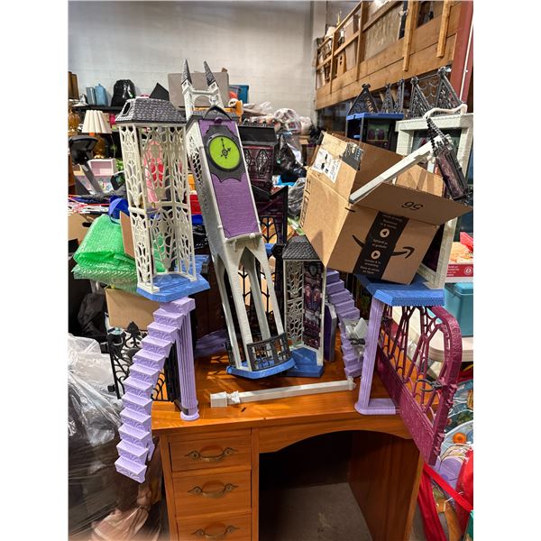 Monster High Castle