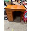 Image 1 : desk