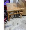 Image 1 : Side table