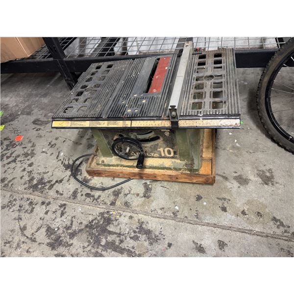 Delta tablesaw
