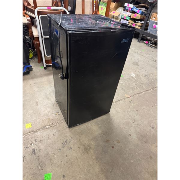 arctic King Mini Fridge