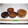 Image 1 : 4 wooden bowls one with lid