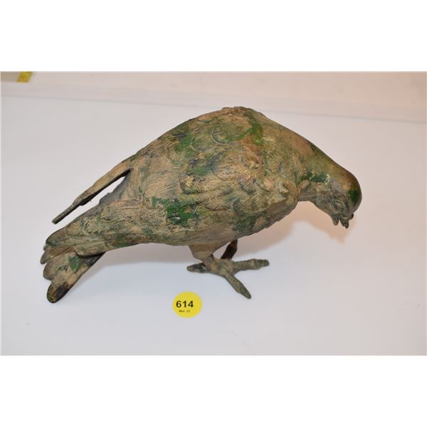 Heavy brass old pigeon