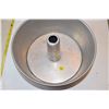 Image 1 : Angel food cake pan