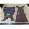 Image 1 : 2 different cast iron seed drill ends IH and american seeding