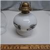 Image 2 : glass lamp white