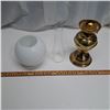 Image 1 : oil lamp with white glass globe